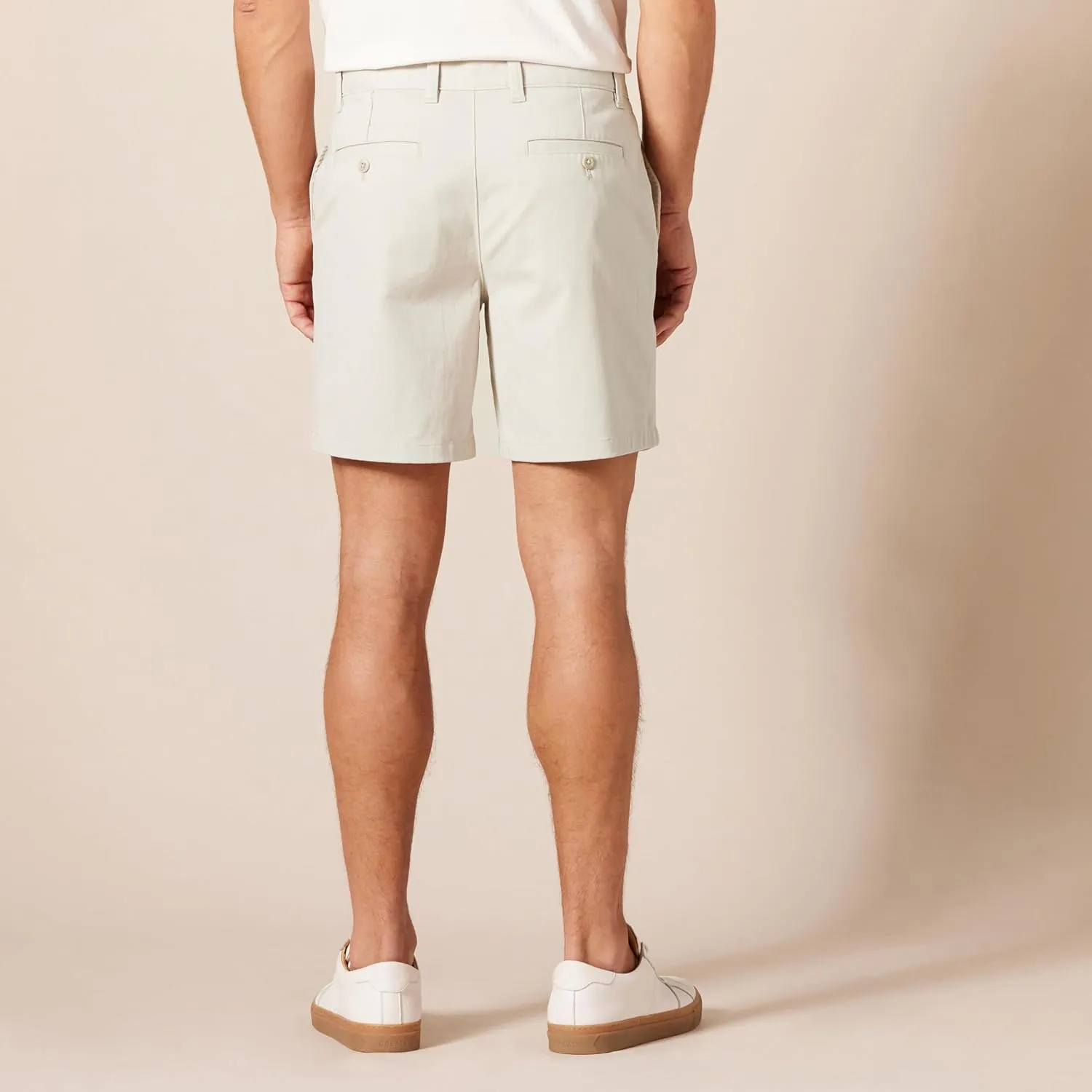 Amazon Essentials Men's Slim-Fit 7" Stretch Chino Short
